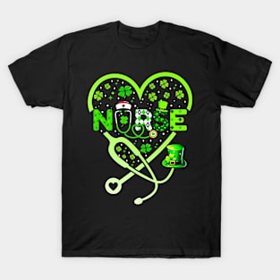 Nurse stethoscope Heart Green clover leaf st Patricks Day T-Shirt